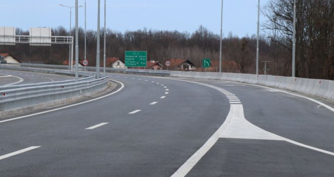 Novcem prikupljenim od akciza BiH do danas mogla izgraditi 460 km autoputeva!