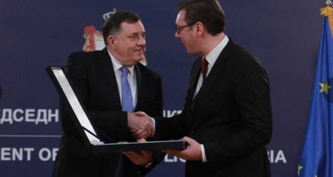 Britanski špijuni prisluškuju Vučića i mene, koriste veoma sofisticirane tehnologije