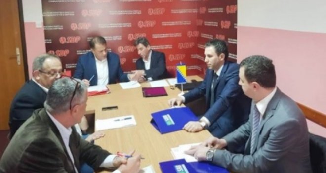 Okončan sastanak SBB-a, SDP-a i DF-a u Mostaru: Kako održati izbore u ovom gradu?