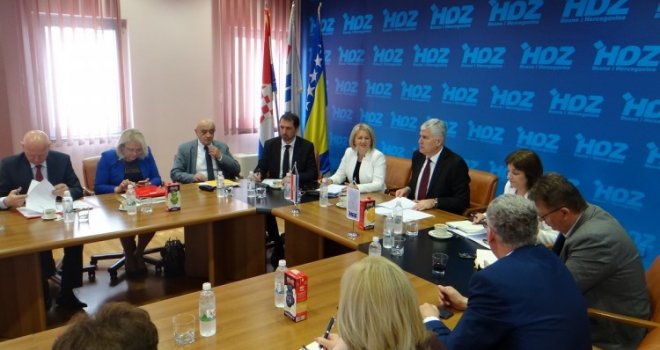 HDZ BiH poziva na politički dijalog i formiranje vlasti: Ovakvo stanje nikomu ne odgovara
