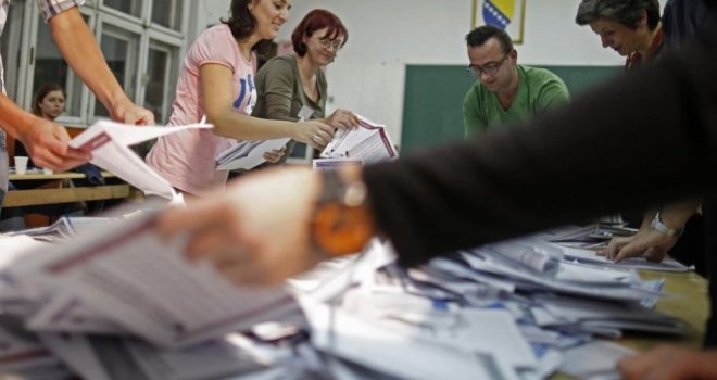 Obrađeno 92,57 posto biračkih mjesta za članove Predsjedništva BiH 