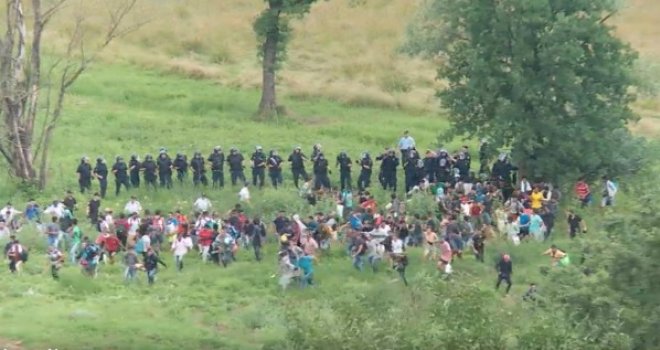 Kako je izgledao sukob migranata i policije blizu granice s Hrvatskom 