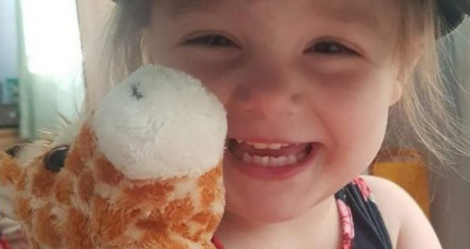 Trogodišnja djevojčica na ljetovanju doživjela moždani udar: 'Bila je u dubokoj komi, sada je kao bespomoćno novorođenče...'