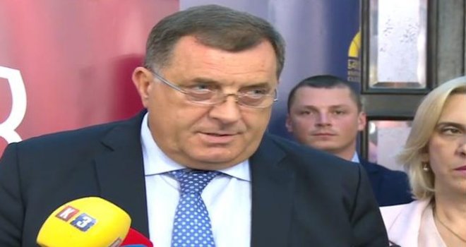 Dodik: Odjednom se zakazani sastanak sa Lavrovim počeo otkazivati, jer kao Bakir Izetbegović ima neke probleme...