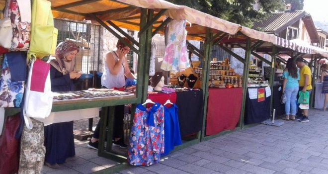 Na Baščaršiji otvoreno ljetno izdanje Lucky Marketa 'Handmadeisluxury'