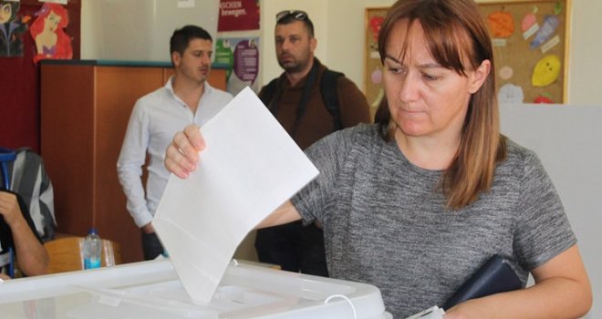 Do 15 sati na izbore izašlo 37 posto birača, evo kakva je izlaznost u gradovima širom BiH