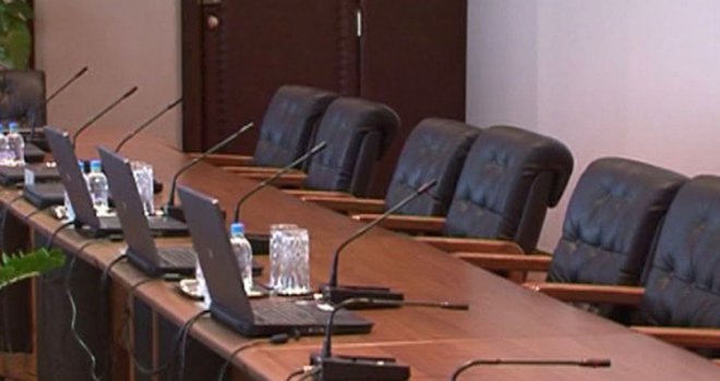 Ministri iz HDZ-a bojkotuju, nisu se pojavili na sjednici Vijeća ministara BiH