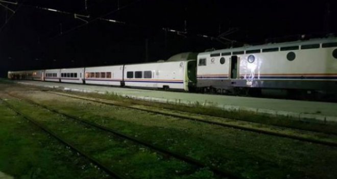 MUP USK: Nije istina da je policija blokirala talgo voz Bihać-Sarajevo, Željeznice su mogle saobraćati...