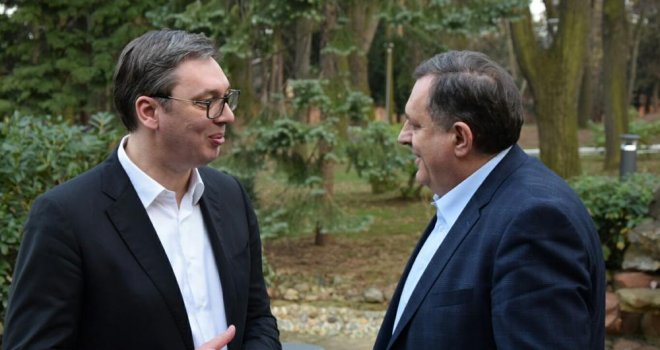U toku vanredni sastanak Vučića i Dodika: Razgovaraju o 'strateškim pitanjima vezanim za opstanak srpskog naroda'
