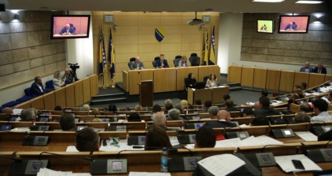 Predstavnički dom Parlamenta FBiH odobrio rebalans budžeta: Demobilisanim borcima 25 miliona KM, a ostatak...