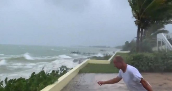 Uragan Dorijan 'rasturio' Bahame: Opasna oluja ugrozit će živote