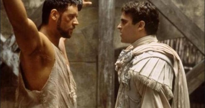 Žene su ludjele za njim u filmu 'Gladijator': Russell Crowe danas je neprepoznatljiv, majica jedva prekrila stomak