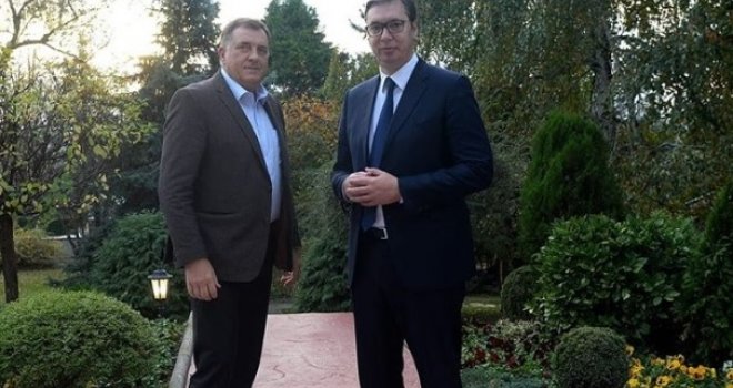 Vučić čestitao Dodiku na postignutom kompromisu: Odličan sastanak u Beogradu