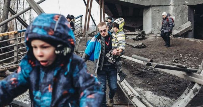 Počinje evakuacija stanovništva iz Mariupolja, koji je od četvrtka opkoljen ruskim snagama