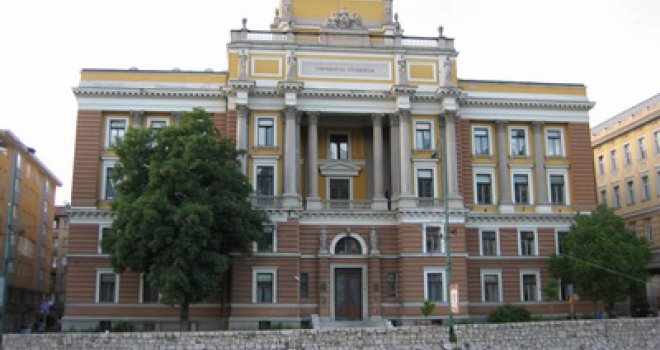 Pogled iz drugog entiteta: Uvođenje džuma-namaza na sarajevskim fakultetima, to je civilizacijski strmoglav BiH!