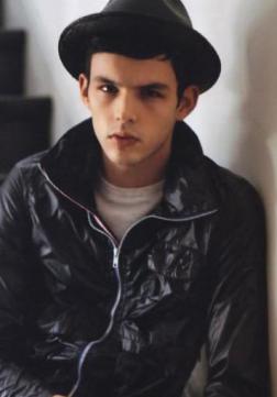 tom nicon