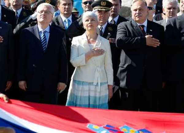 15 godina oluje
