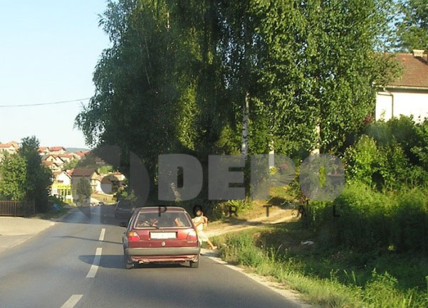 dijete u golfu naslovna