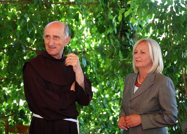 borjana kristo i fratar borjana kristo i fratar