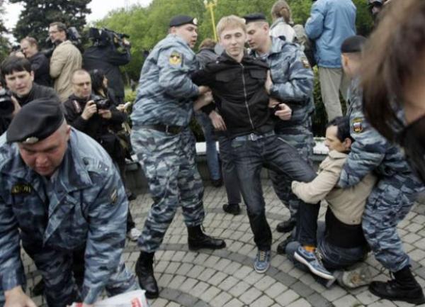 Hap&scaron;enje gej aktivista u Rusiji, arhiv