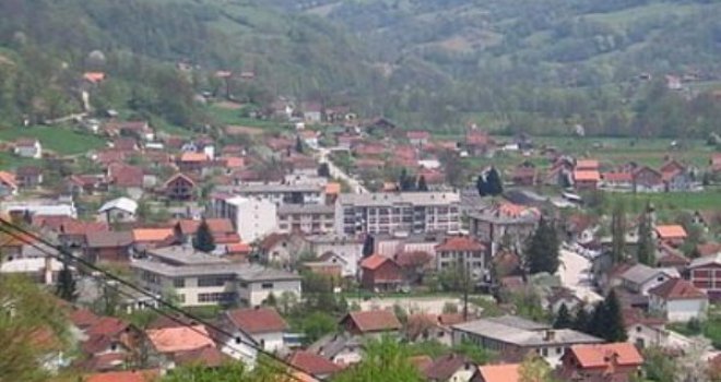 Zločini u Šekovićima: Urezivao mu nožem krst na čelo, žrtve gazio do smrti