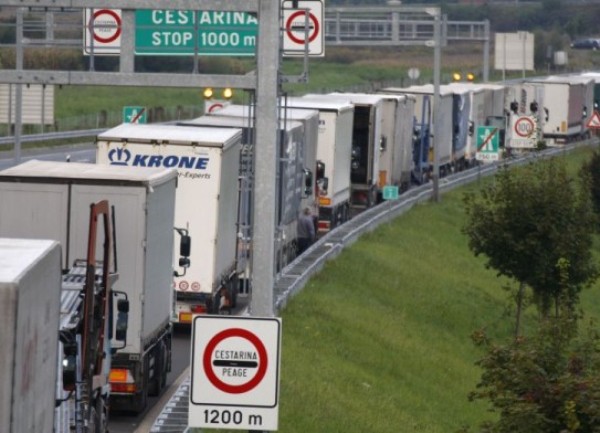 gužve na cestama zbog &scaron;trajka u Sloveniji