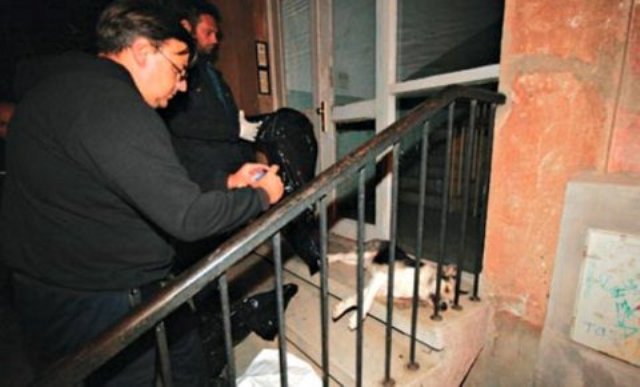 ubijen pas naočigled djece