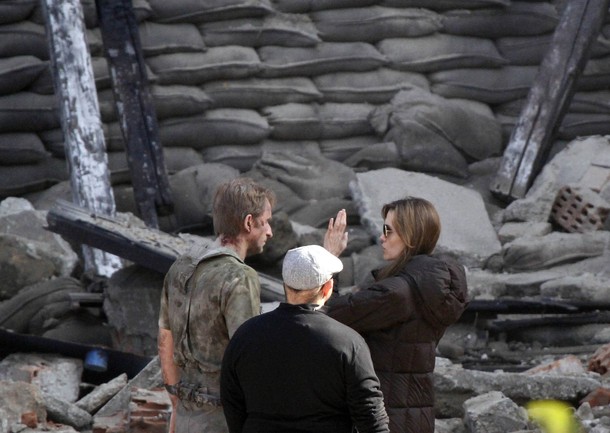 Prve fotografije sa seta: Angelina i Brad u Budimpešti