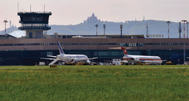 Aerodrom u Bolonji