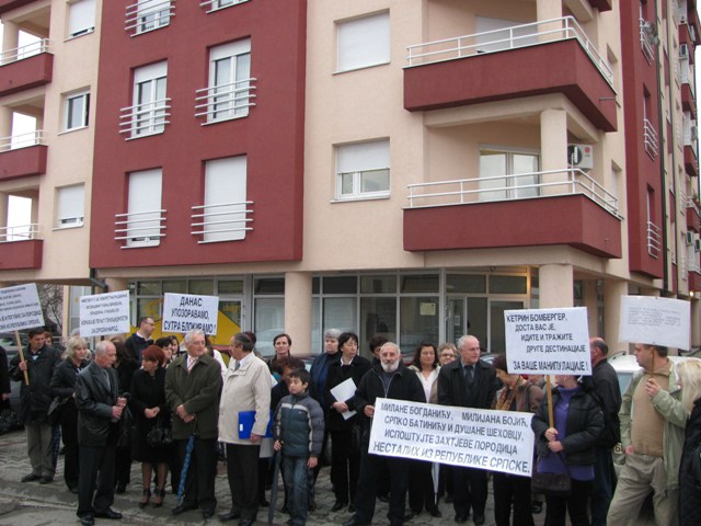 banjaluka- potesti porodica nestalih/foto:RTRS