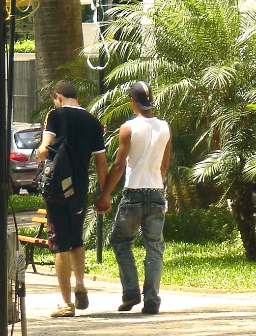gay-gay3