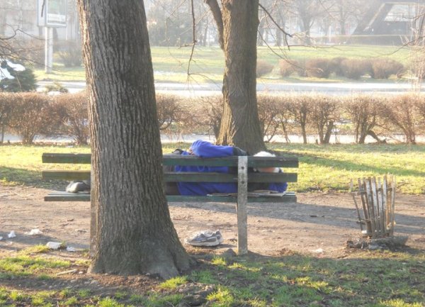 banjaluka-spavač-klupa banjaluka-spavač-klupa