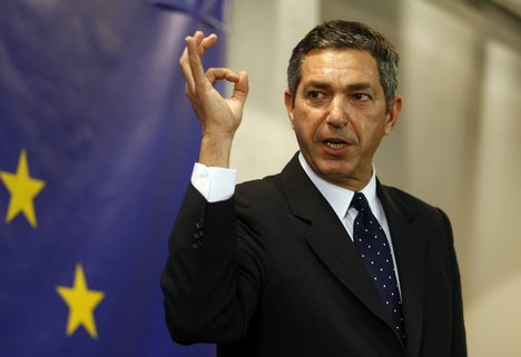 Stavros Lambrianidis