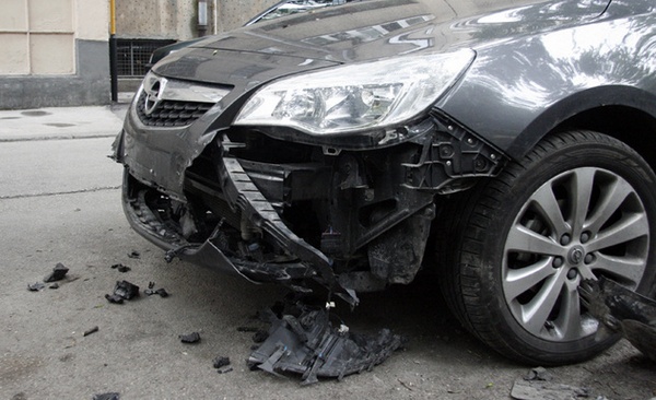 izgriženo auto 3