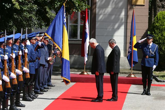 Boris Tadić s članovima Predsjedništva BiH u rezidenciji Konak