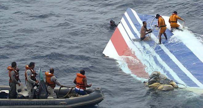 'Je*ote, mrtvi smo': Avion Air Francea pao jer je pilot bio mrtav pijan nakon partyja s djevojkom?