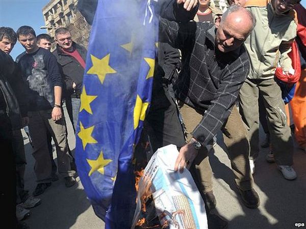 paljenje eu zastave