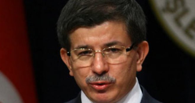 Davutoglu: Izvršilac napada u Istanbulu džihadista grupe Islamska država