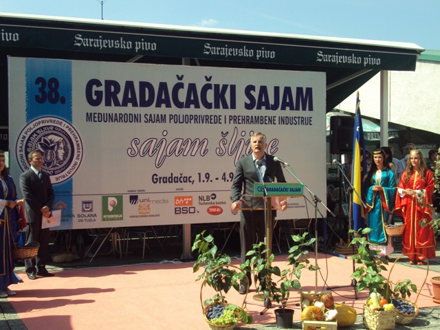 Jerko Ivanković Lijanović na Gradačačkom sajmu šljive