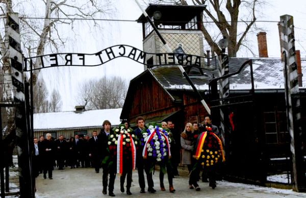 Bivši logor Auschwitz svake godine posjeti oko milion ljudi; foto: Reuters