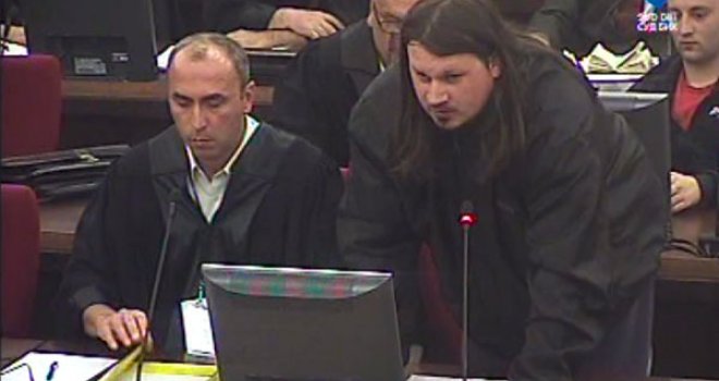 Svjedok: Oks je bio nasilna osoba, pretukao je konobara i polupao internet klub