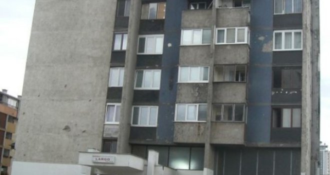 Sjedili u kafiću 'Fortuna', a onda na njih iz automatske puške zapucale dvije osobe?