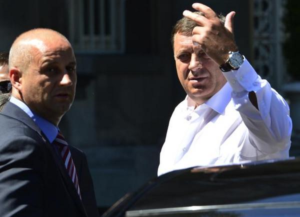 Milorad Dodik pred sastanak s Nikolićem