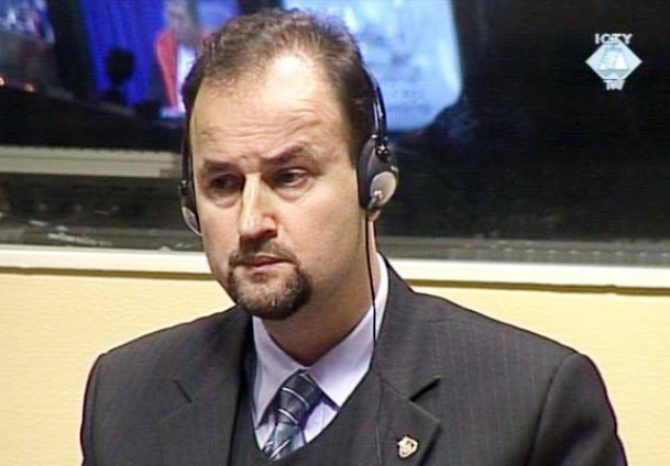 ratni zločinci dobili podr&scaron;ku glasača