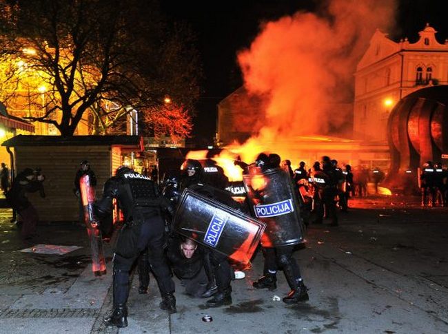 Protesti u Sloveniji - 2012