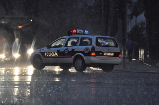 Spomenik pripadnicima Armije BiH u Mostaru dignut u zrak