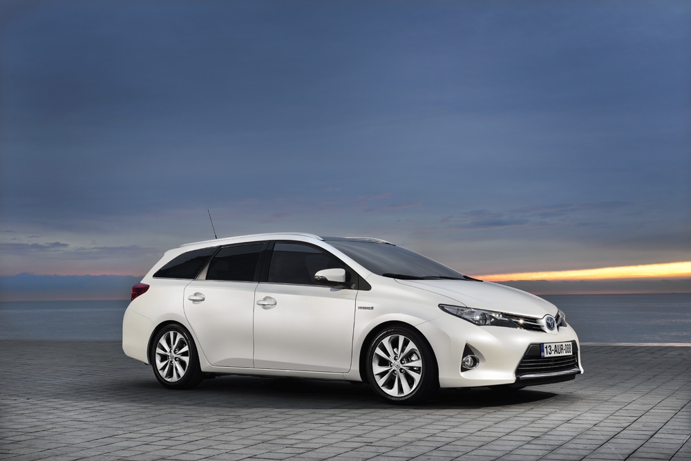 Toyota_Auris Touring Sports karavan