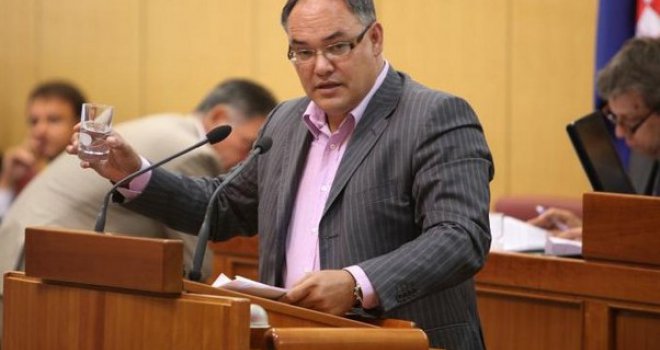 Kajin: Zašto migranti ne bježe u Saudijsku Arabiju, Katar, Kuvajt i Emirate, nego samo u Evropu?