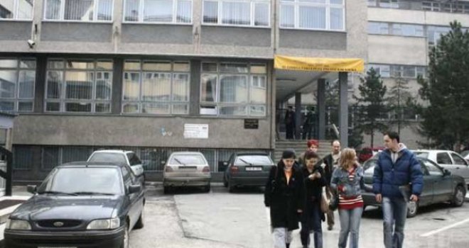 Sindikat Fakulteta političkih nauka zamrznuo štrajk