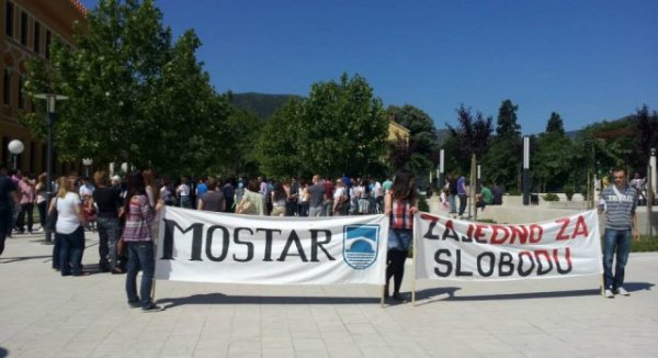 protesti u mostaru - JMBG